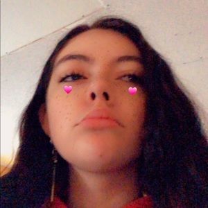 Meet your Posher, Jasmine